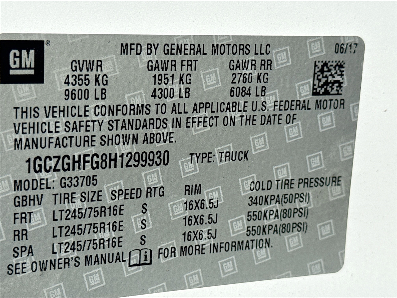 Chevrolet Express Cargo Van RWD 3500 155" 2017 Chevrolet Express Cargo Van RWD 3500 155" 2017