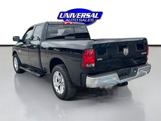 RAM 1500 4WD Quad Cab 140.5" SLT 2016
