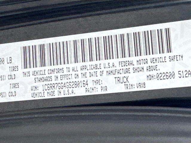 RAM 1500 4WD Quad Cab 140.5" SLT 2016