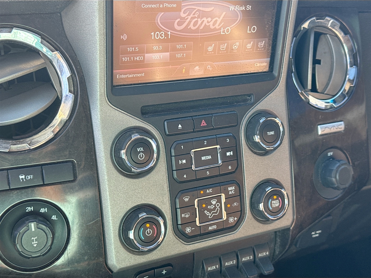 Ford Super Duty F-350 SRW 4WD Crew Cab 156" King Ranch 2015