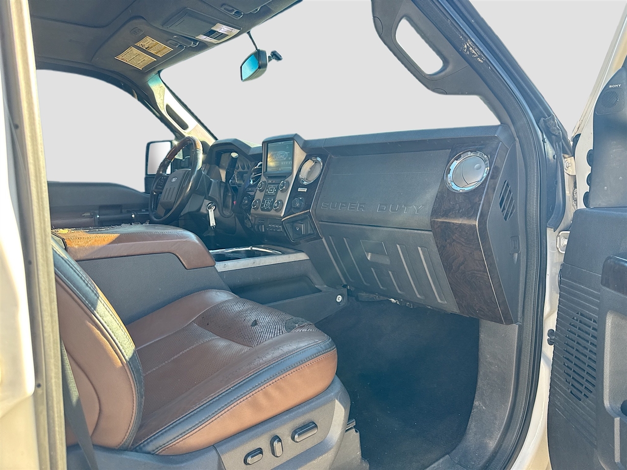 Ford Super Duty F-350 SRW 4WD Crew Cab 156" King Ranch 2015