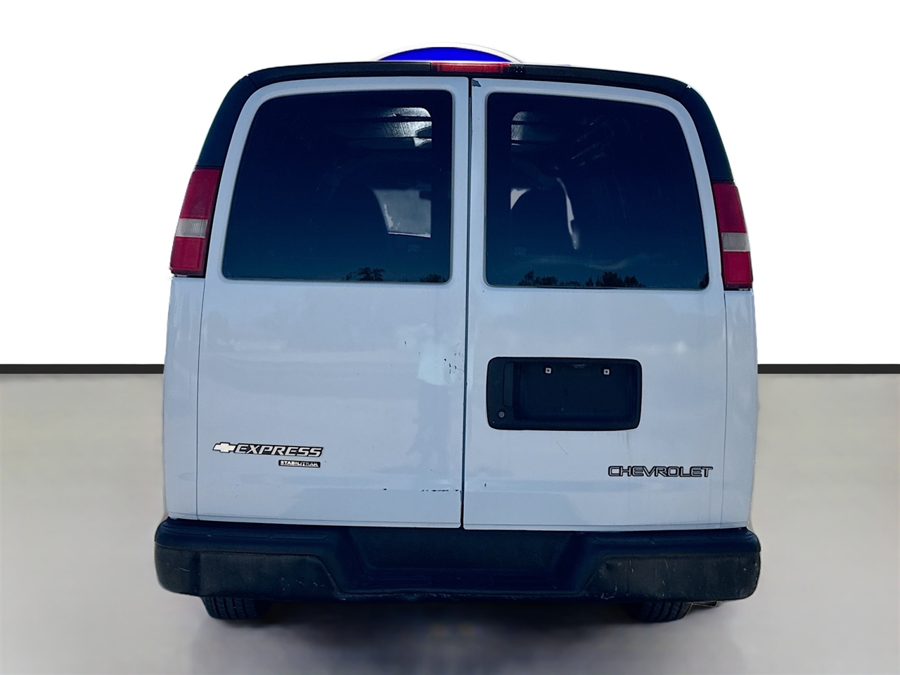 Chevrolet Express Cargo Van RWD 1500 135" 2012