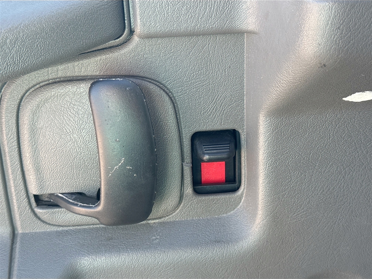 Chevrolet Express Cargo Van RWD 1500 135" 2012