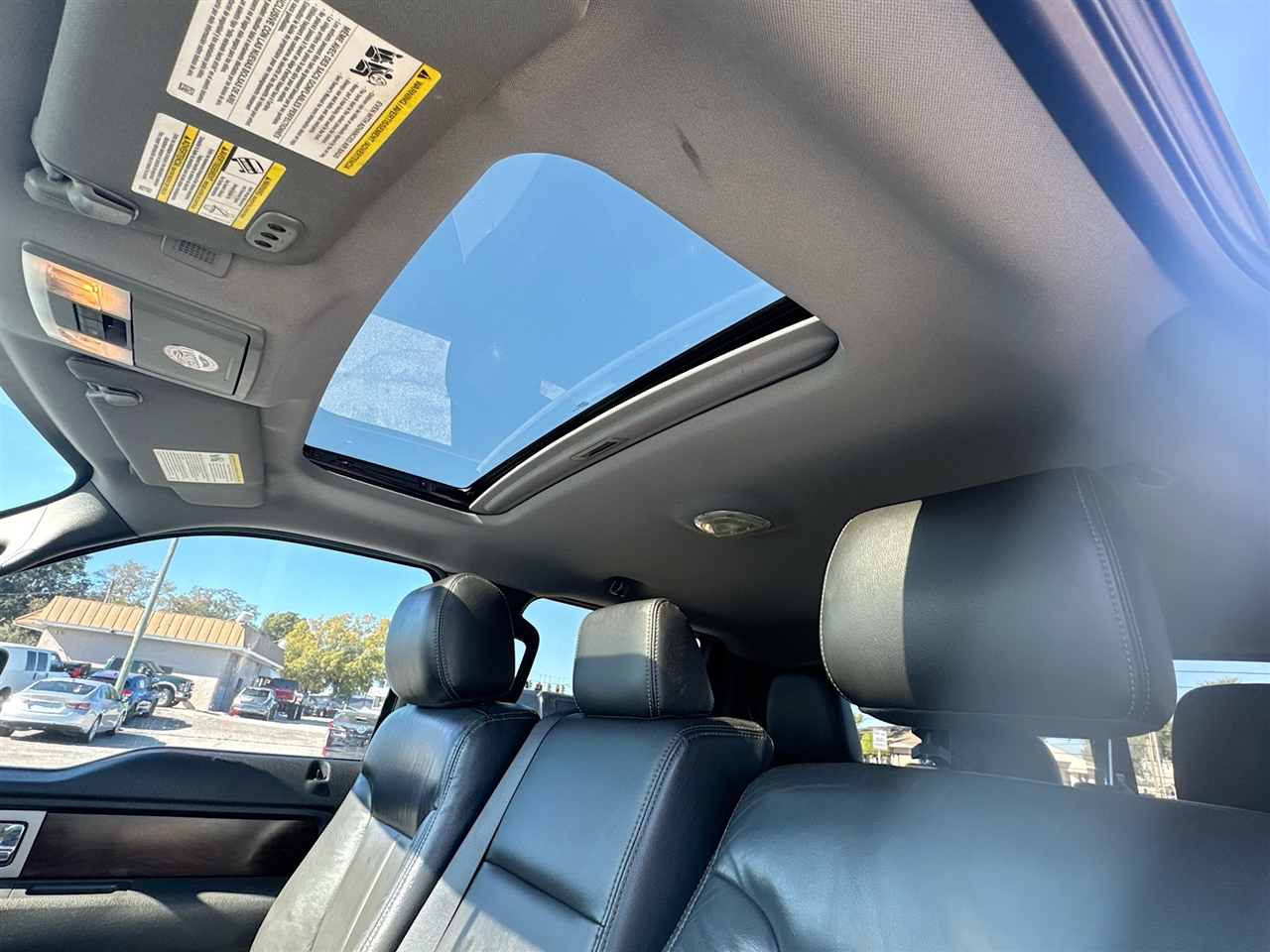 Ford F-150 4WD SuperCrew 145" Platinum 2012