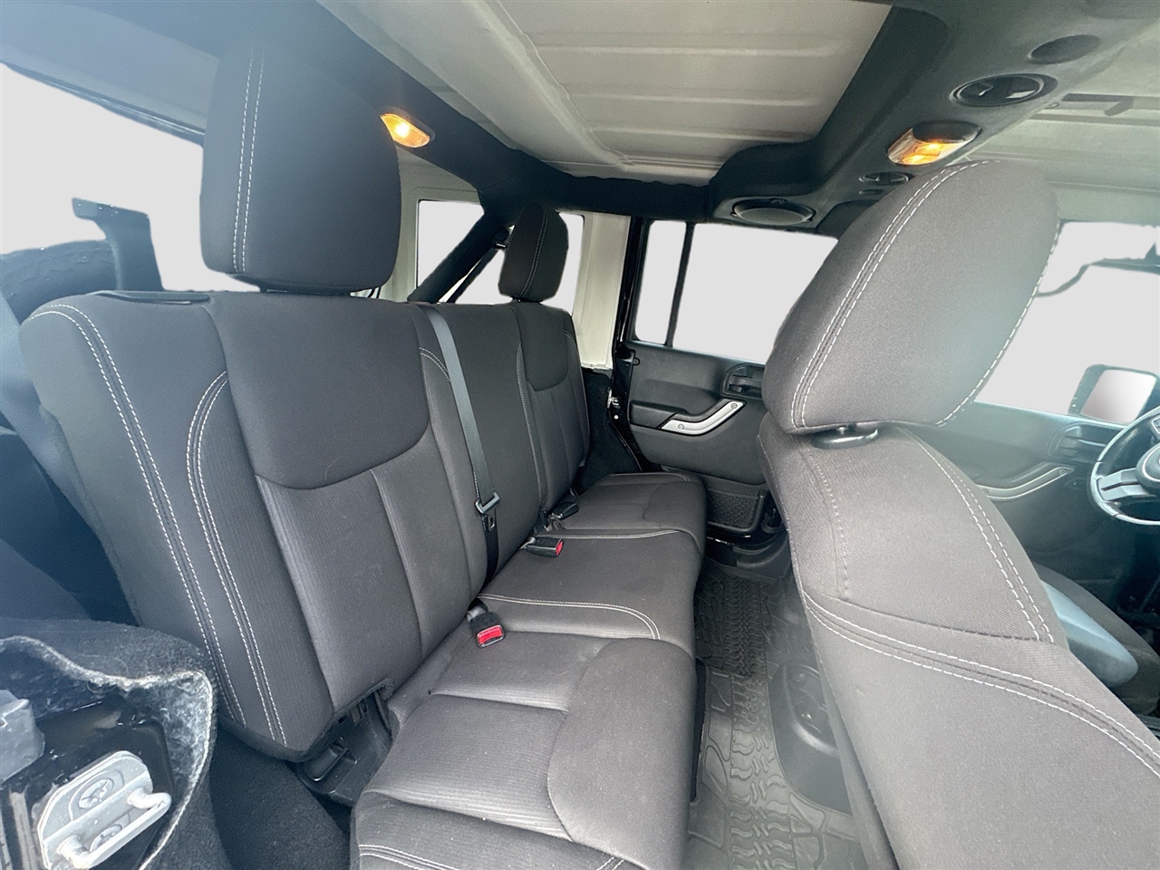 Jeep Wrangler Unlimited 4WD 4dr Sahara 2014