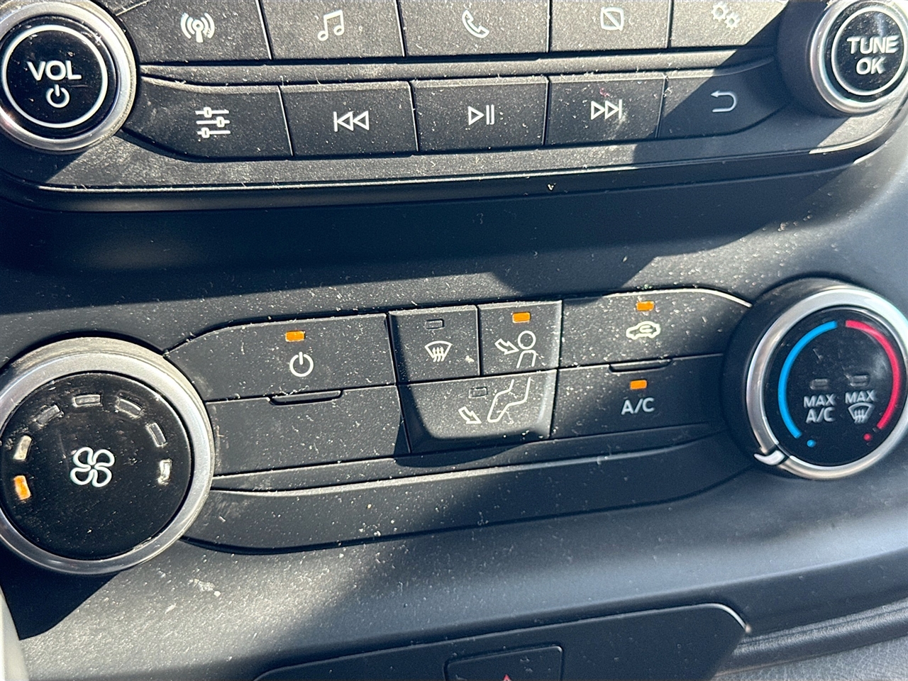 Ford Transit Cargo Van T-150 130" Low Rf 8670 GVWR RWD 2020