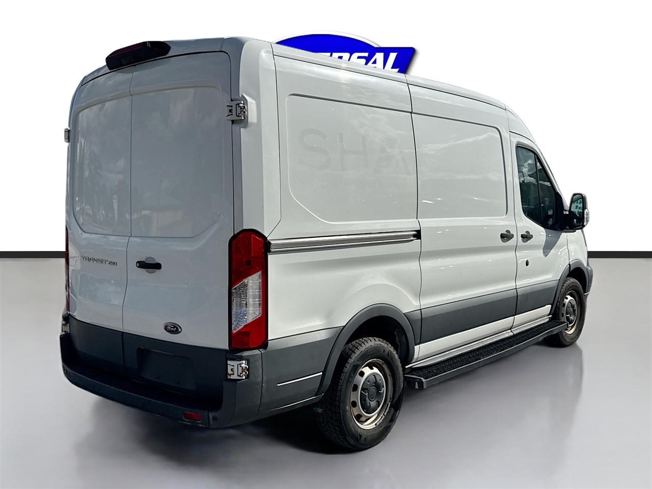 Ford Transit Van T-250 130" Med Rf 9000 GVWR Sliding RH Dr 2018