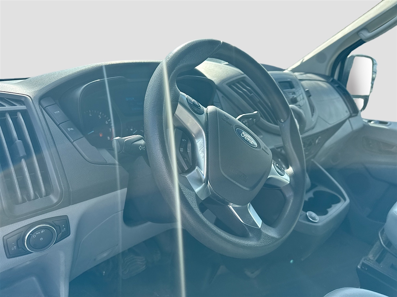 Ford Transit Van T-250 130" Med Rf 9000 GVWR Sliding RH Dr 2018