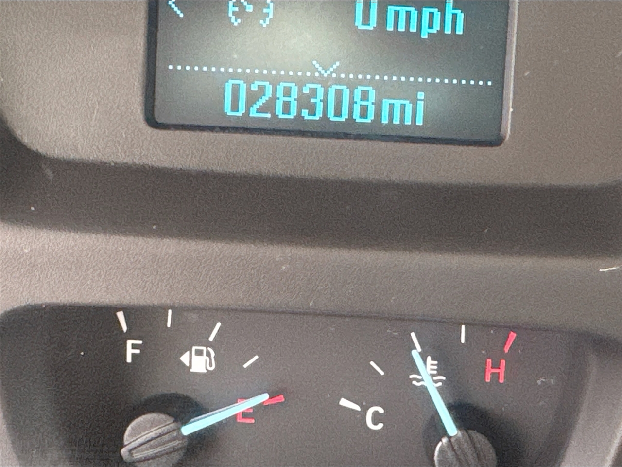 Ford Transit Van T-250 130" Med Rf 9000 GVWR Sliding RH Dr 2018