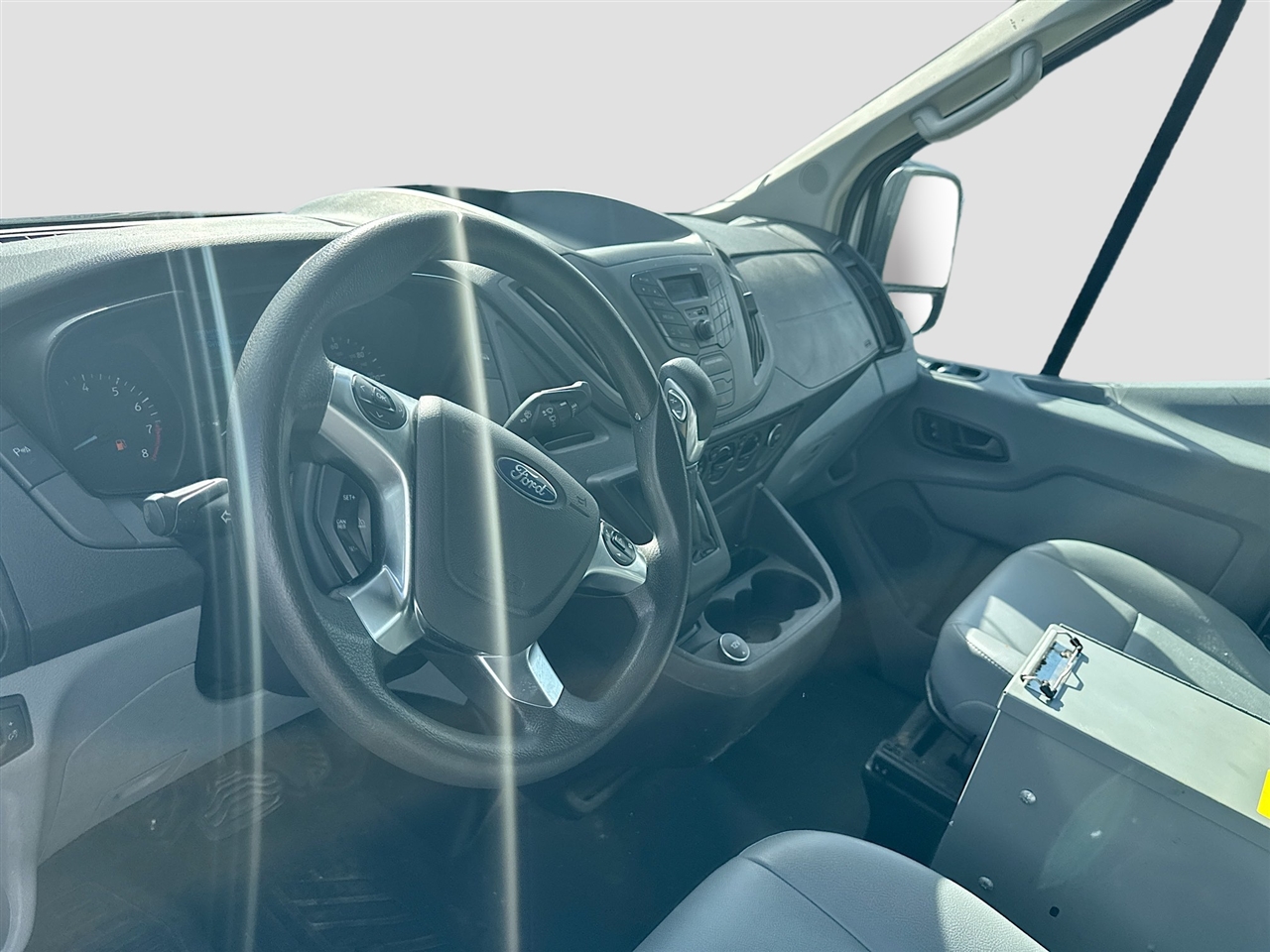 Ford Transit Van T-250 130" Med Rf 9000 GVWR Sliding RH Dr 2018