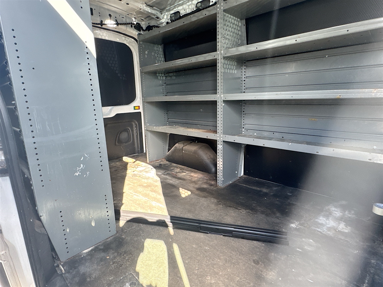 Ford Transit Van T-250 130" Med Rf 9000 GVWR Sliding RH Dr 2018