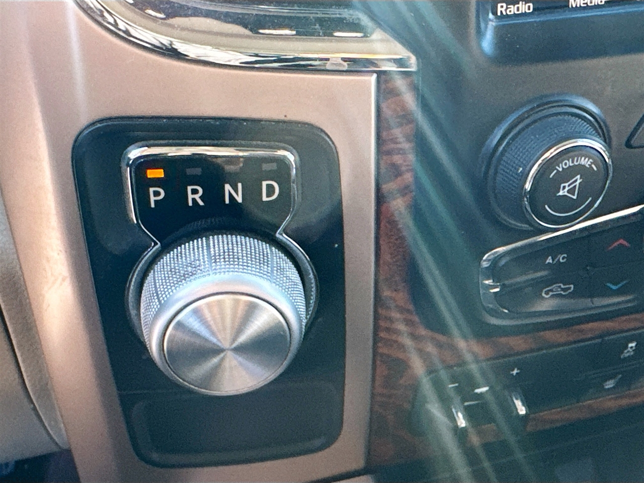 RAM 1500 Longhorn 4x2 Crew Cab 6'4" Box *Ltd Avail* 2018