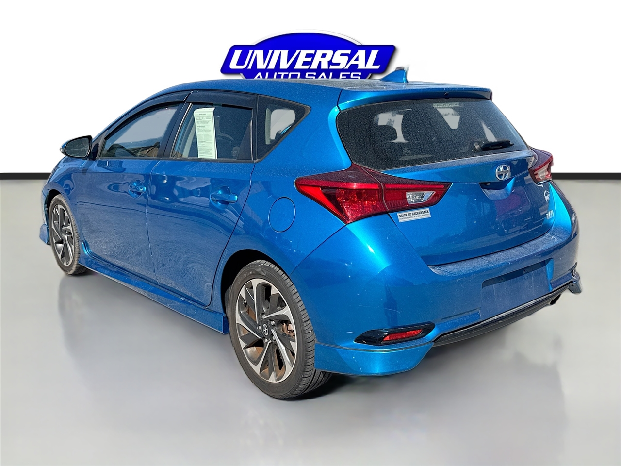 Scion iM 5dr HB Man (Natl) 2016