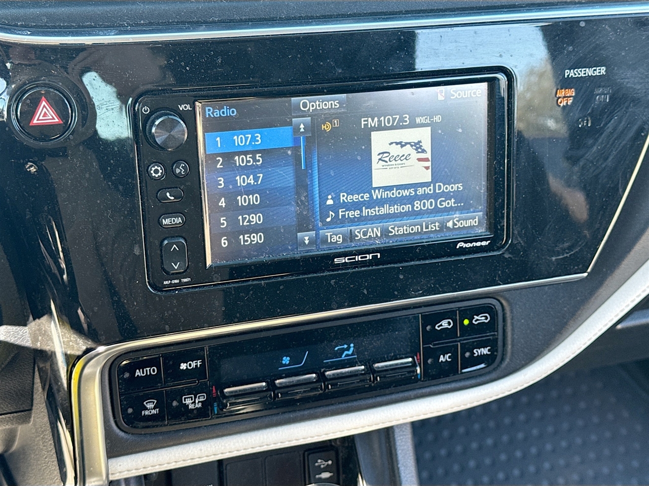 Scion iM 5dr HB Man (Natl) 2016