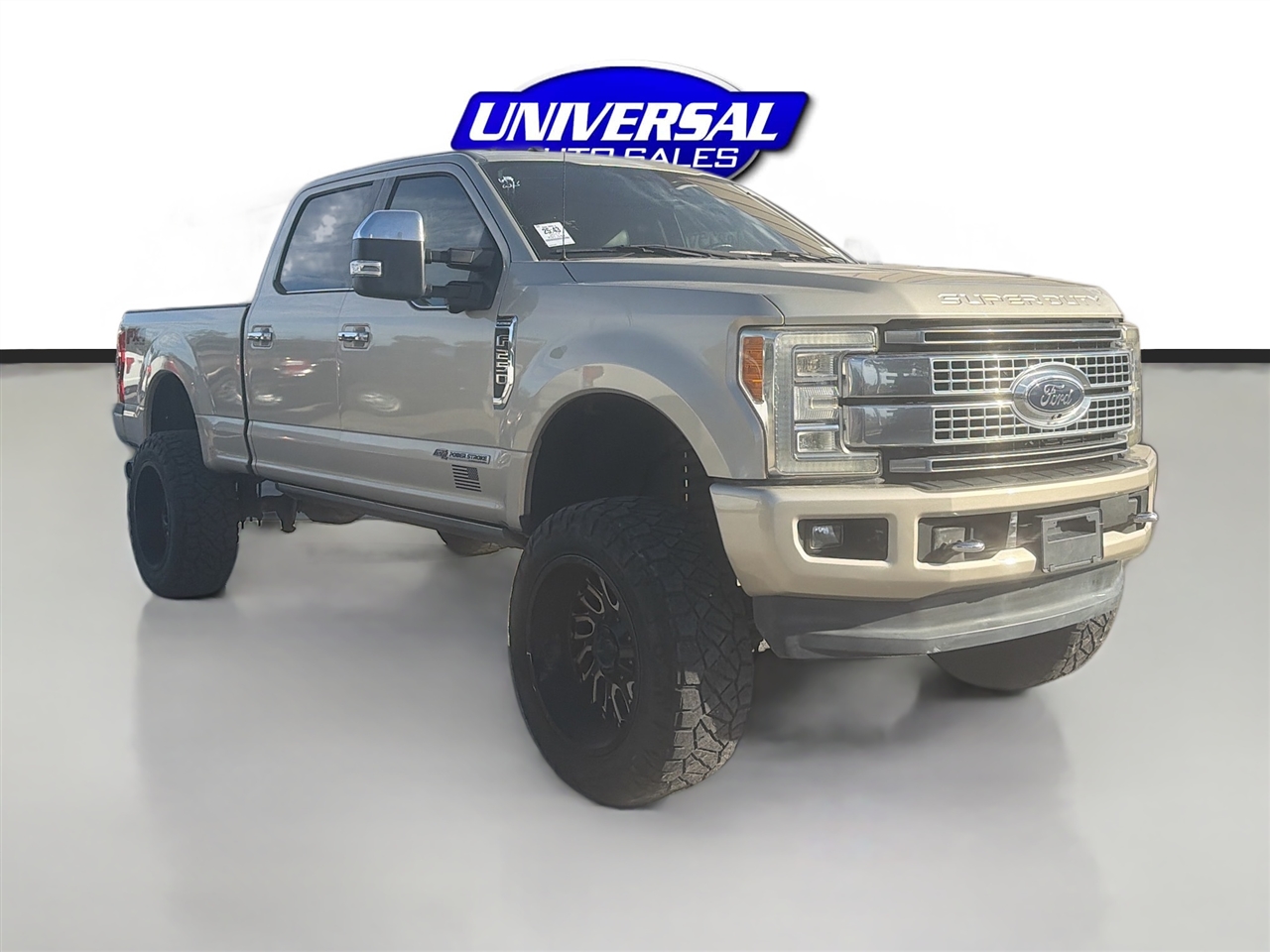 2017 Ford Super Duty F-250 SRW Lariat 4WD Crew Cab 8' Box