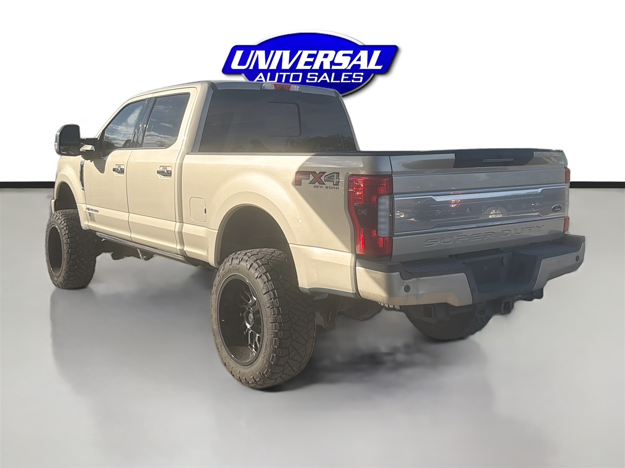 Ford Super Duty F-250 SRW King Ranch 4WD Crew Cab 8' Box 2017