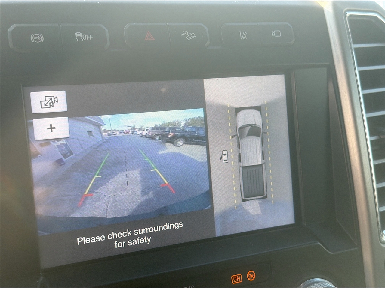 Ford Super Duty F-250 SRW King Ranch 4WD Crew Cab 8' Box 2017