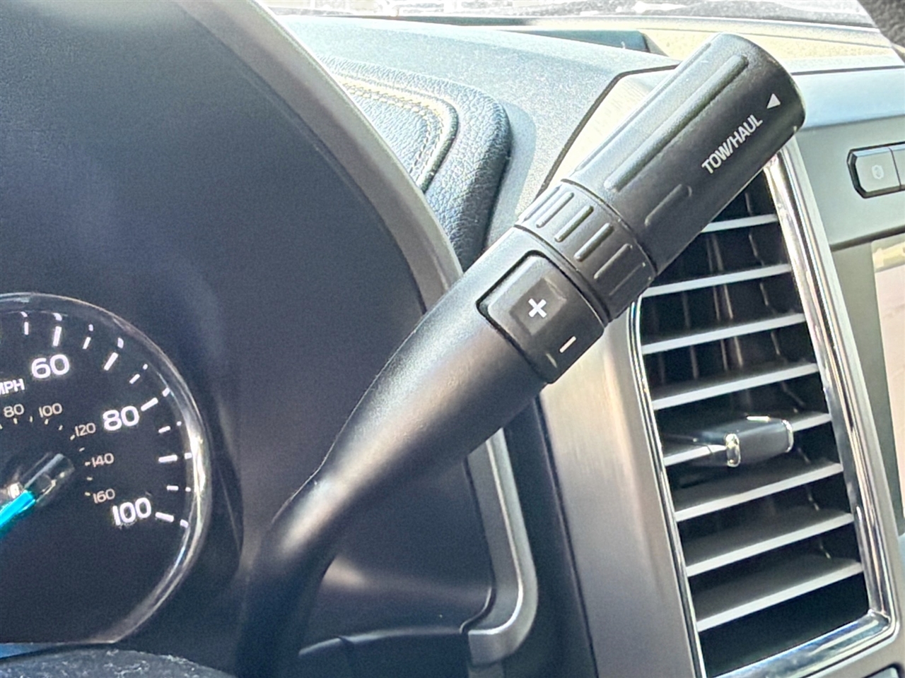 Ford Super Duty F-250 SRW King Ranch 4WD Crew Cab 8' Box 2017