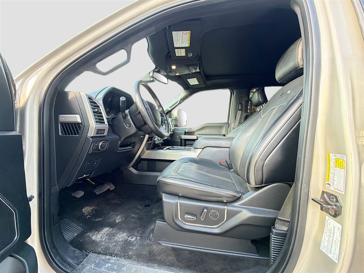 Ford Super Duty F-250 SRW King Ranch 4WD Crew Cab 8' Box 2017