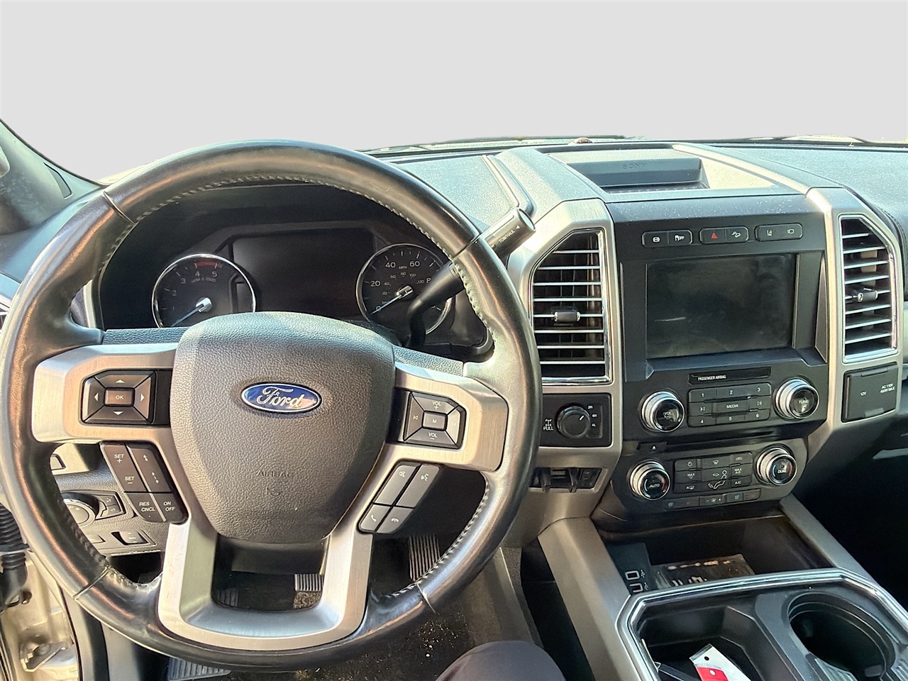 Ford Super Duty F-250 SRW King Ranch 4WD Crew Cab 8' Box 2017