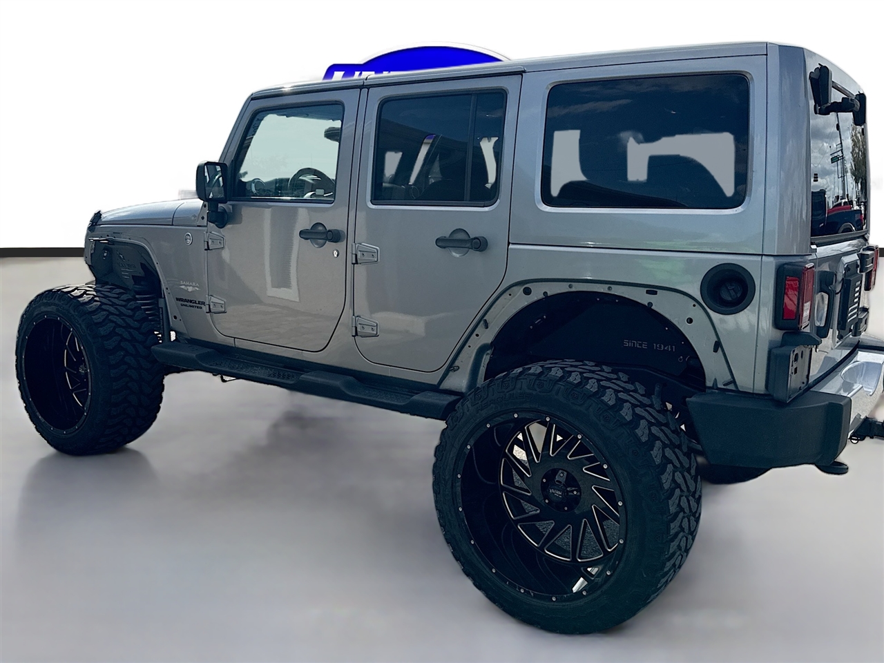 Jeep Wrangler Unlimited 4WD 4dr Sahara 2013
