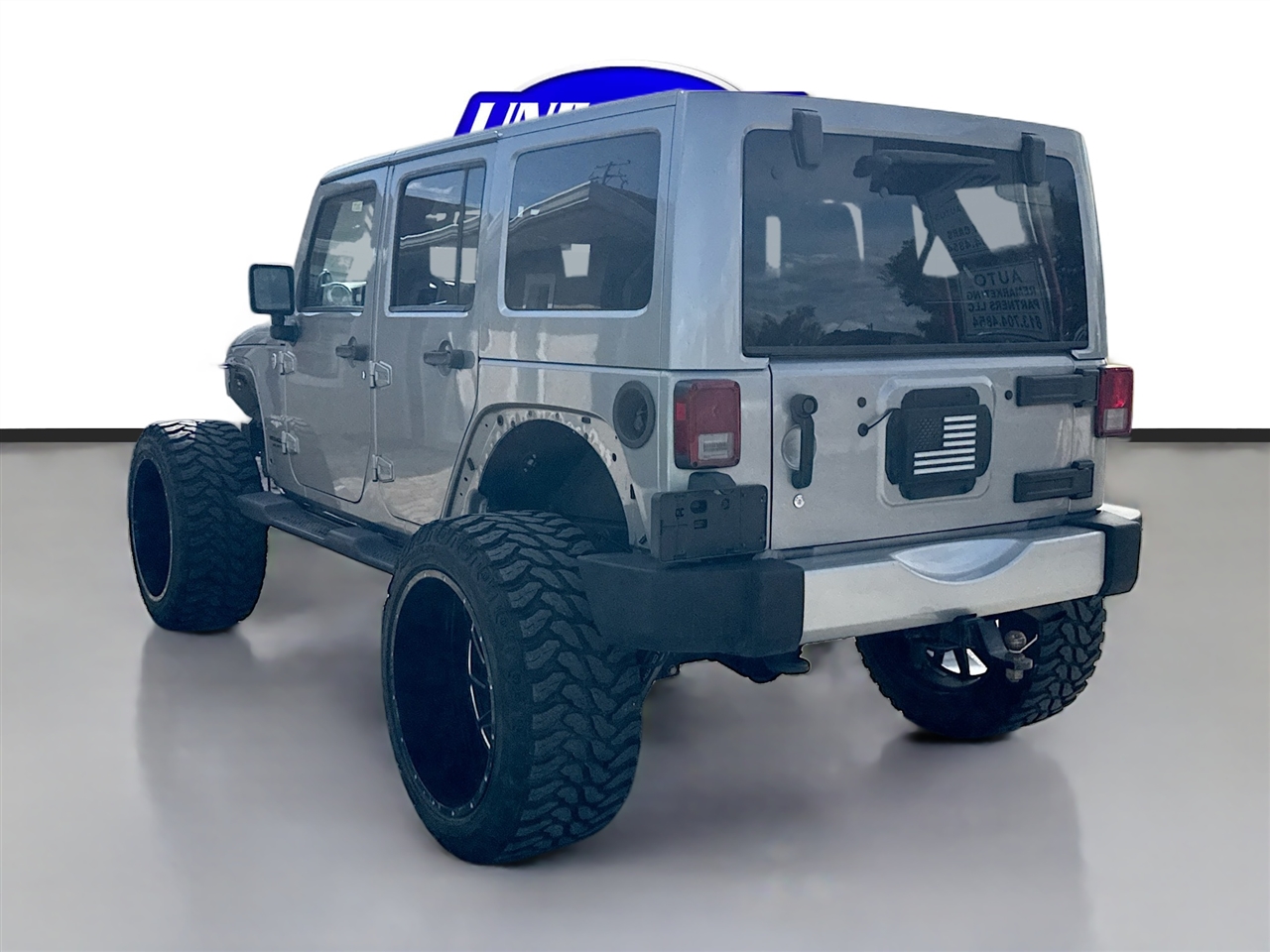 Jeep Wrangler Unlimited 4WD 4dr Sahara 2013