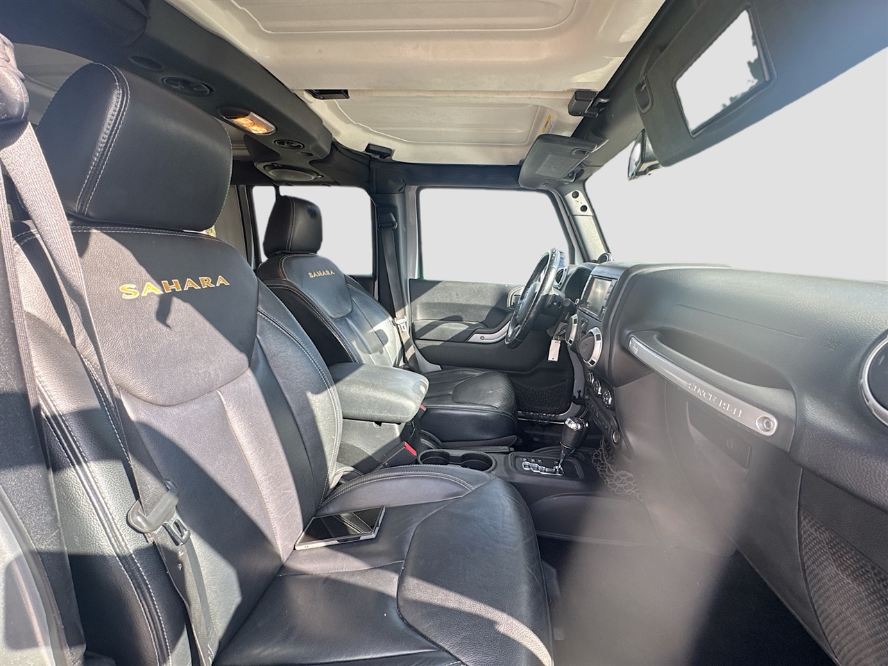 Jeep Wrangler Unlimited 4WD 4dr Sahara 2013