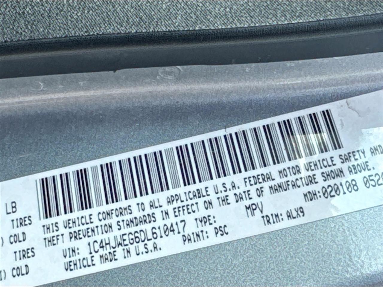 Jeep Wrangler Unlimited 4WD 4dr Sahara 2013