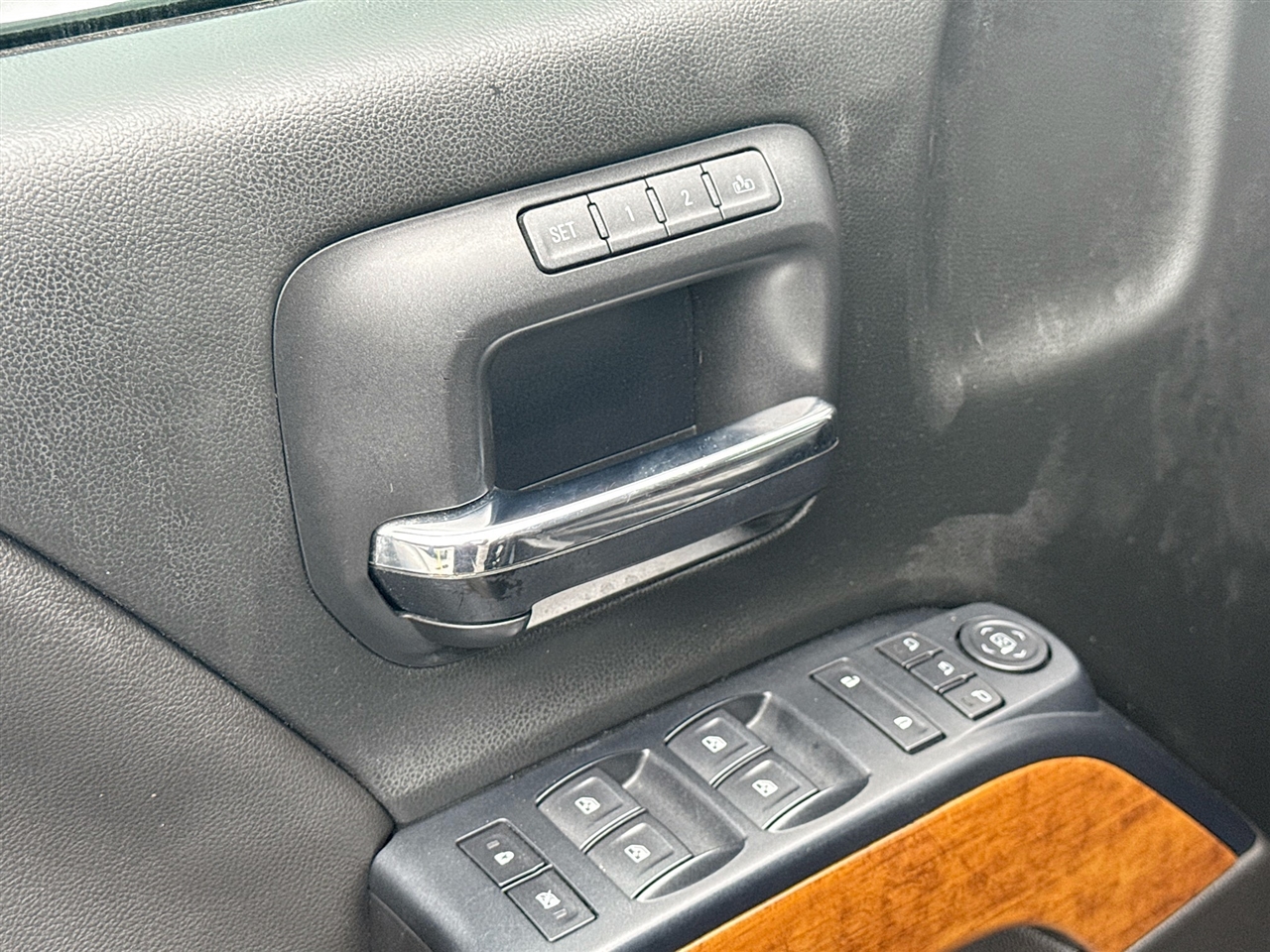 Chevrolet Silverado 3500HD 2WD Crew Cab 167.7" High Country 2018