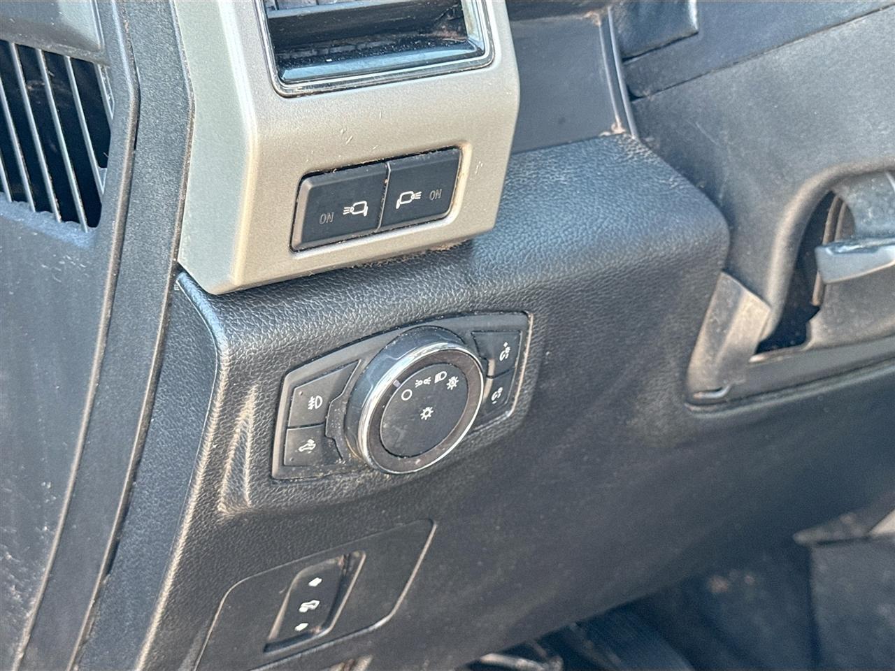 Ford Super Duty F-250 SRW Lariat 4WD Crew Cab 6.75' Box 2019