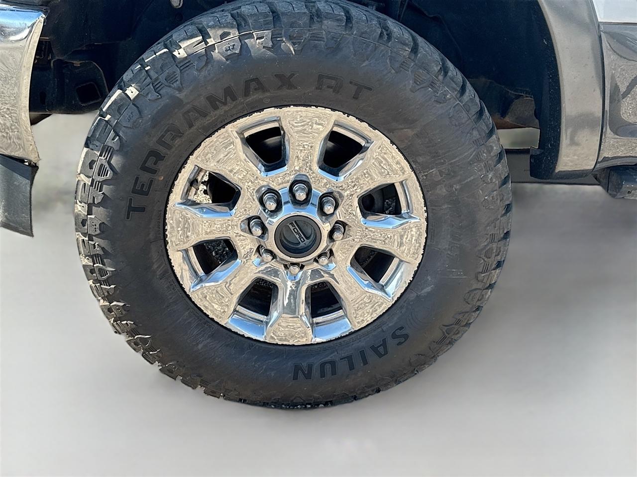 Ford Super Duty F-250 SRW Lariat 4WD Crew Cab 6.75' Box 2019