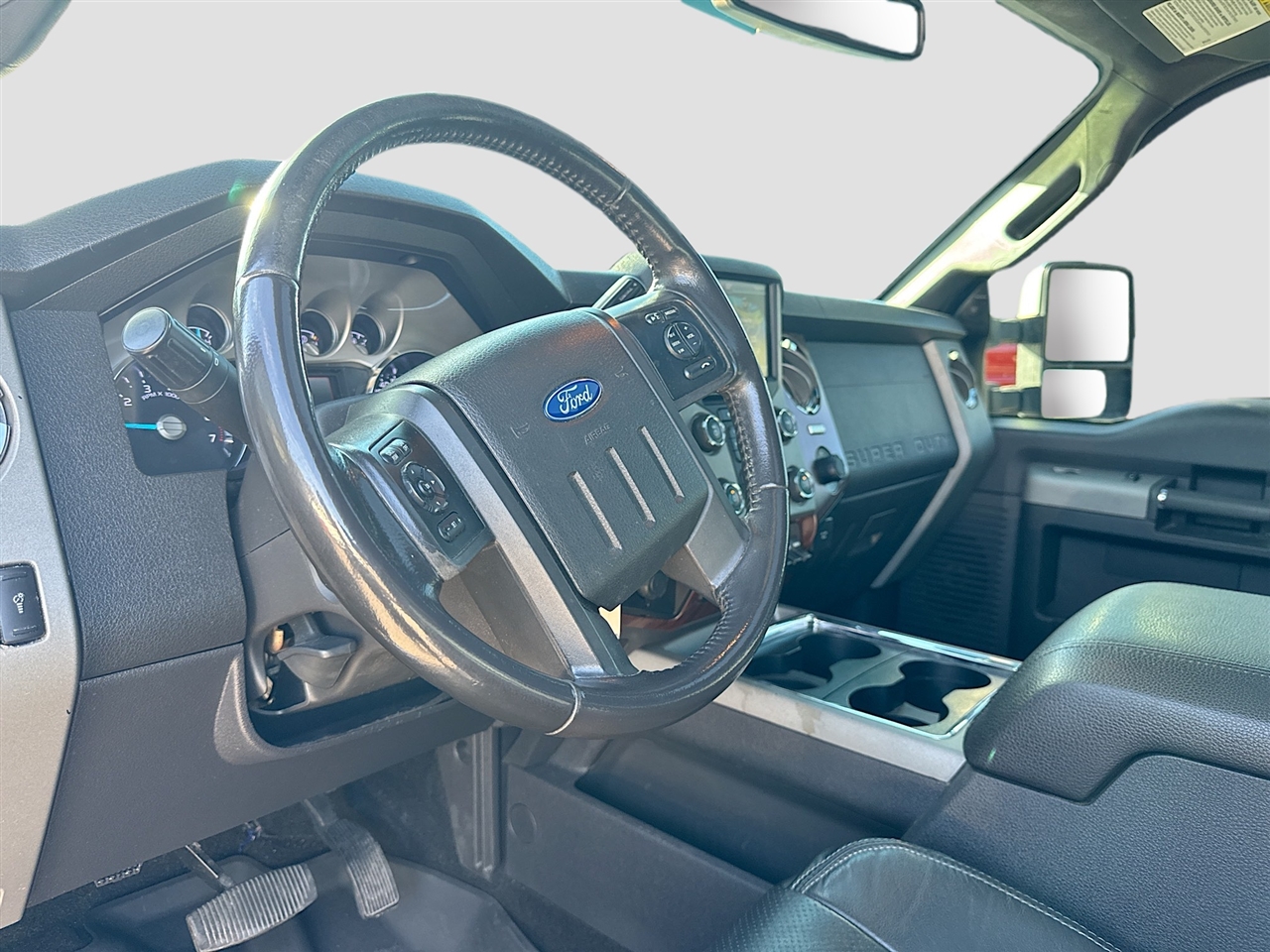 Ford Super Duty F-250 SRW 4WD Crew Cab 172" Platinum 2016