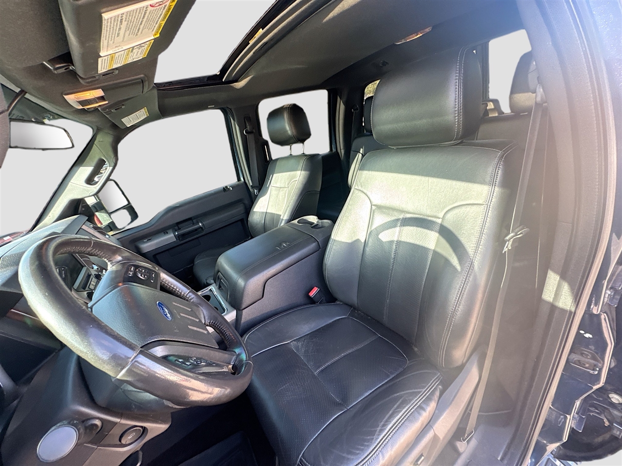 Ford Super Duty F-250 SRW 4WD Crew Cab 172" Platinum 2016