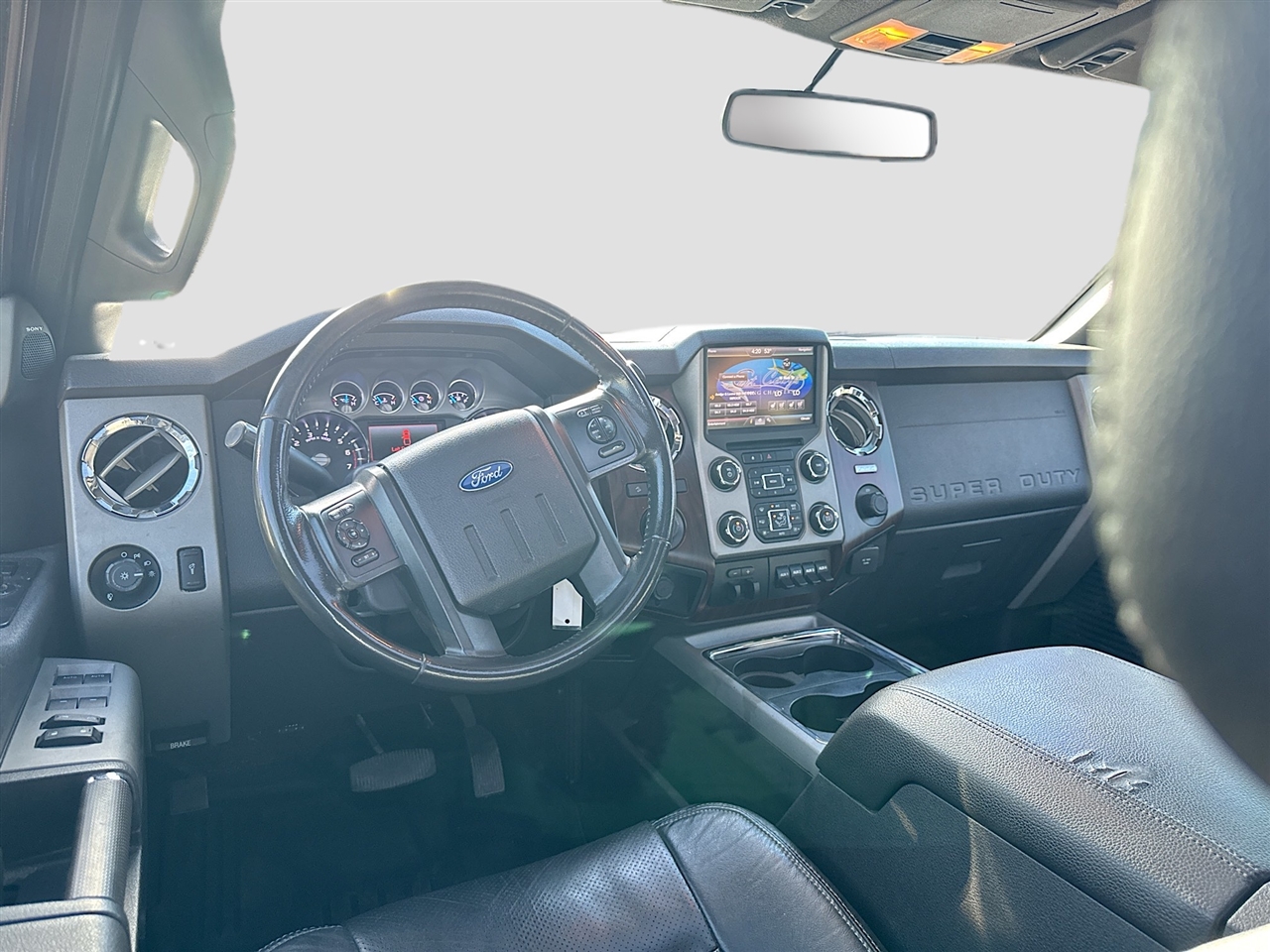 Ford Super Duty F-250 SRW 4WD Crew Cab 172" Platinum 2016