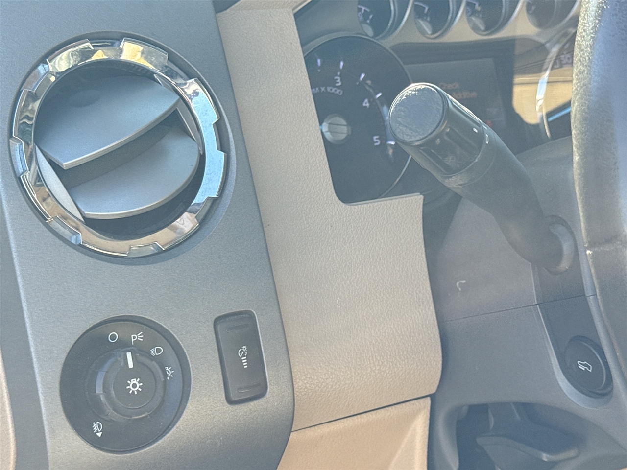 Ford Super Duty F-350 SRW 4WD Crew Cab 156" King Ranch 2012