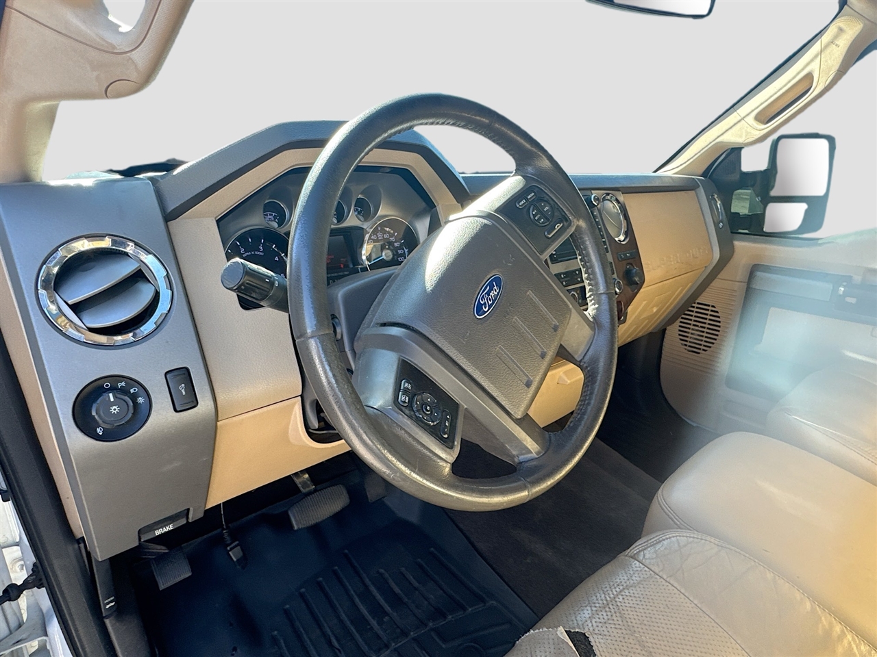 Ford Super Duty F-350 SRW 4WD Crew Cab 156" King Ranch 2012