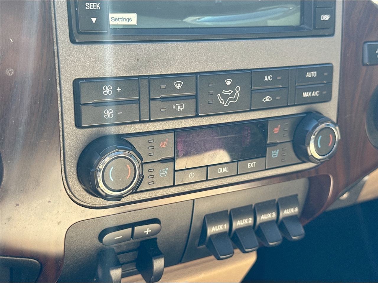 Ford Super Duty F-350 SRW 4WD Crew Cab 156" King Ranch 2012