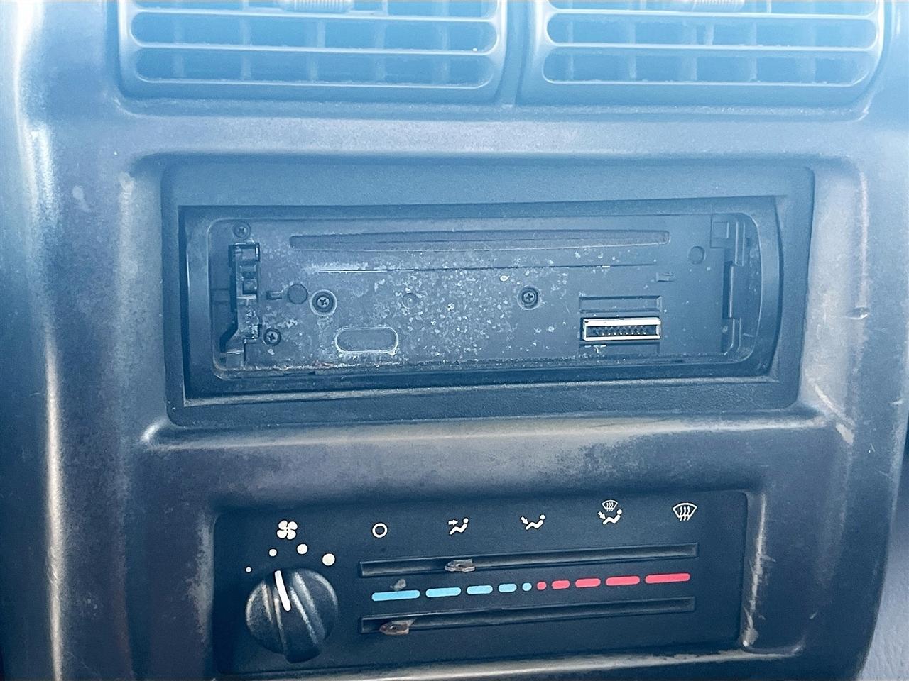 Jeep Wrangler 2dr SE 1997