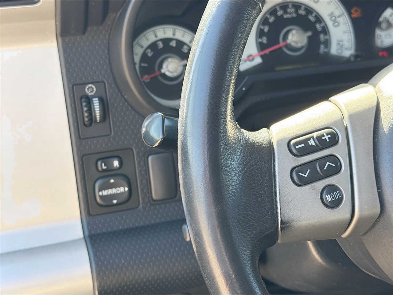 Toyota FJ Cruiser 2WD 4dr Auto (Natl) 2007