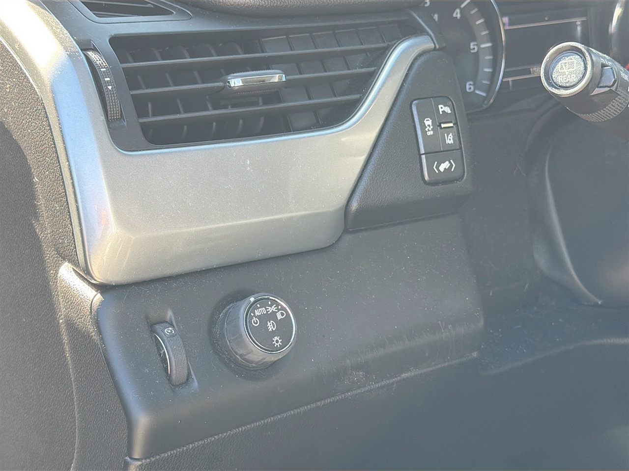 Chevrolet Tahoe 2WD 4dr LTZ 2015