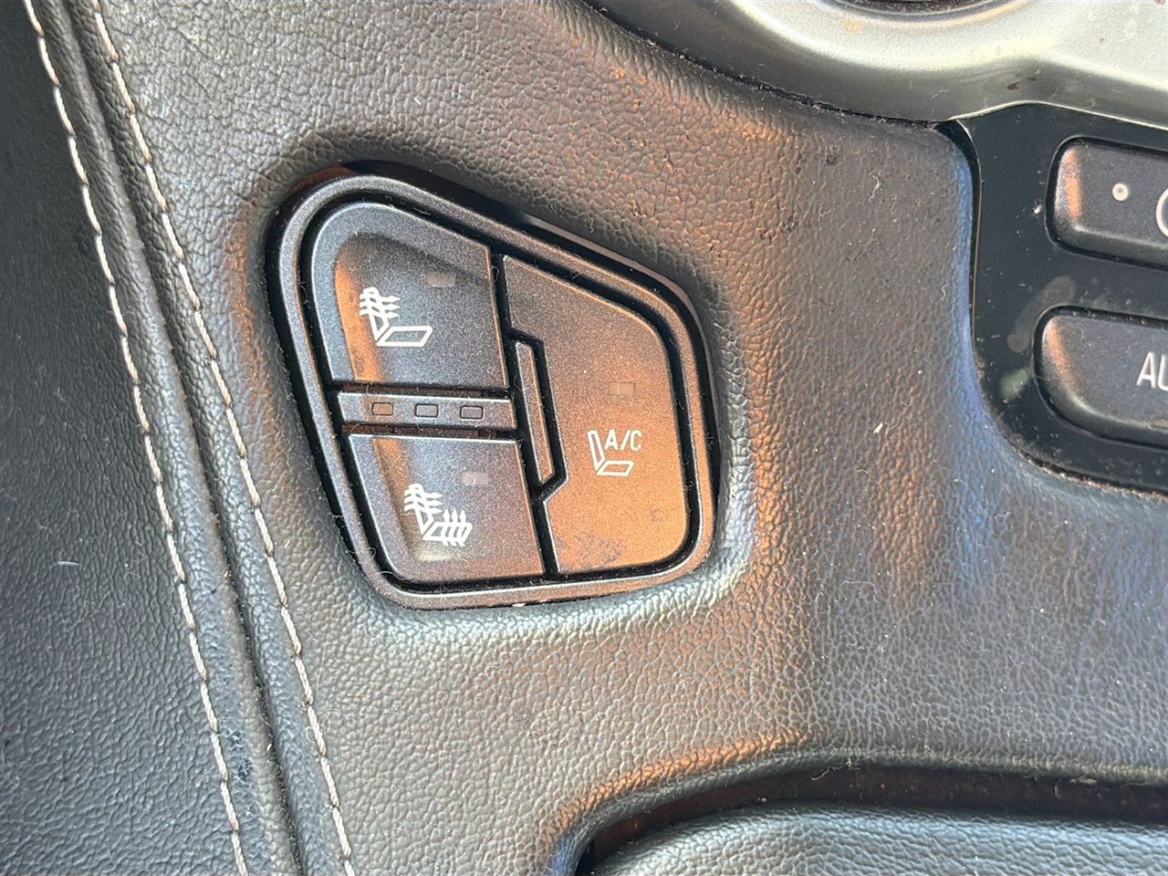 Chevrolet Tahoe 2WD 4dr LTZ 2015