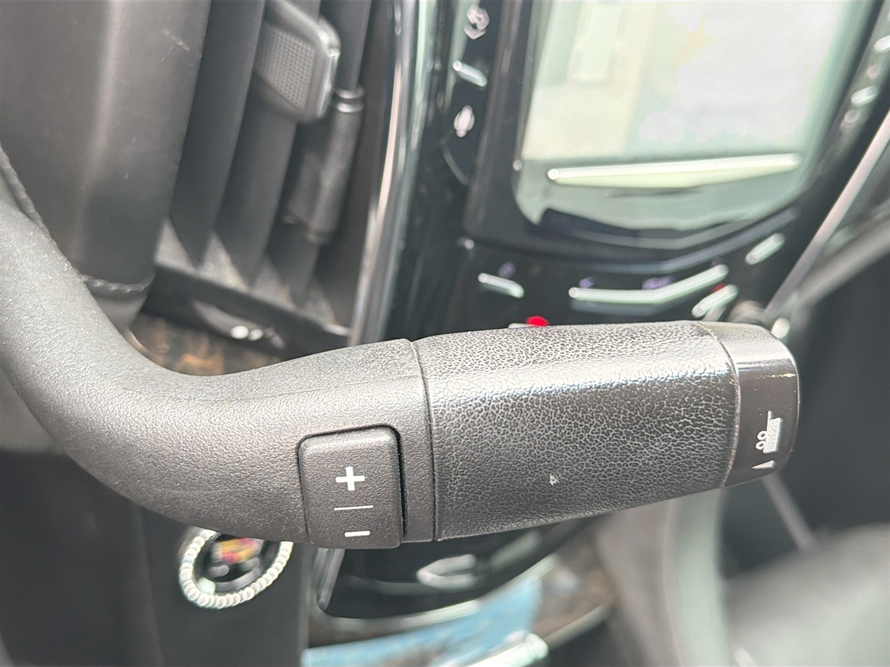 Cadillac Escalade ESV 4WD 4dr Platinum 2016