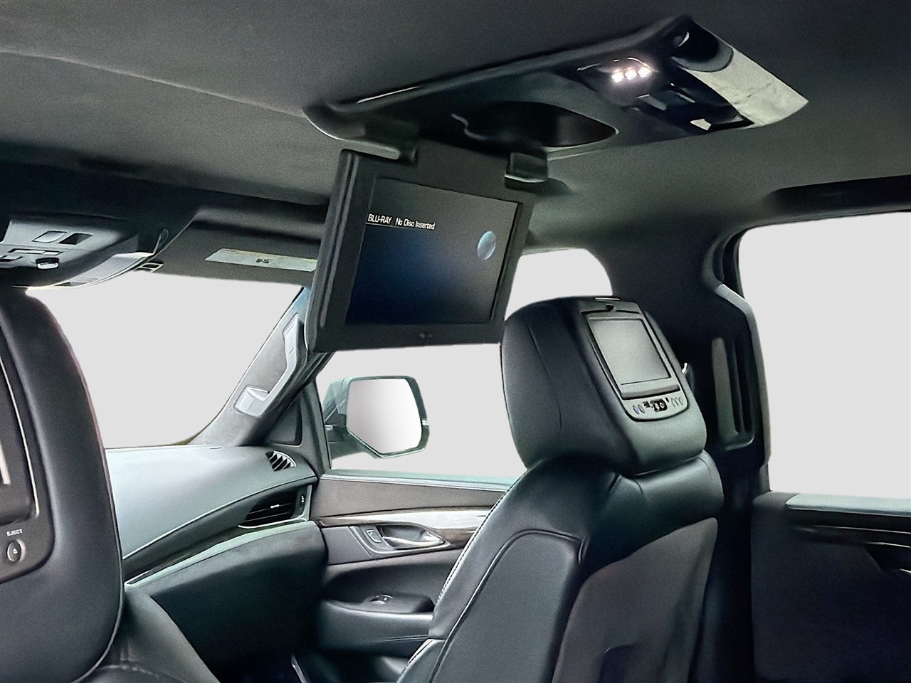 Cadillac Escalade ESV 4WD 4dr Platinum 2016