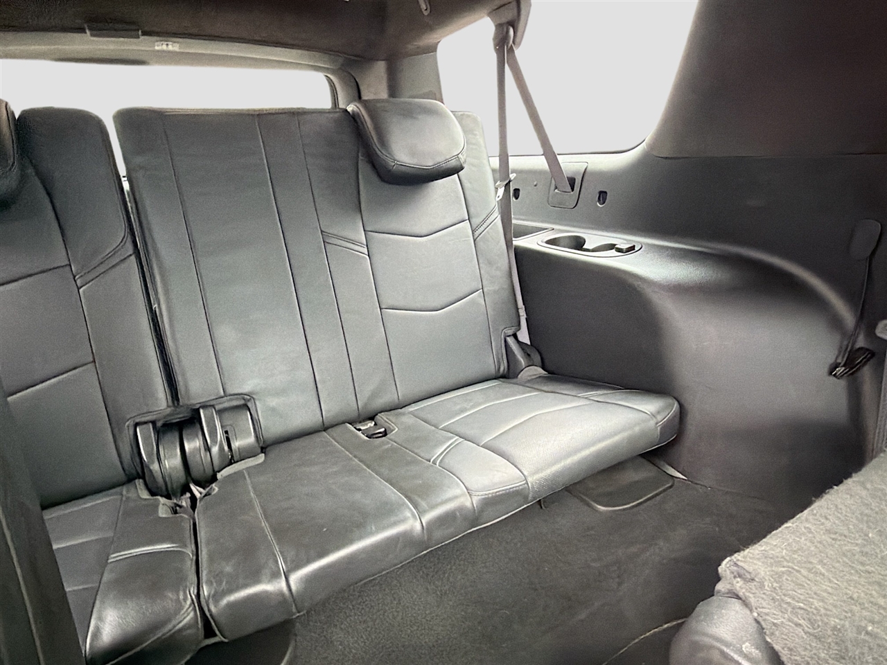 Cadillac Escalade ESV 4WD 4dr Platinum 2016