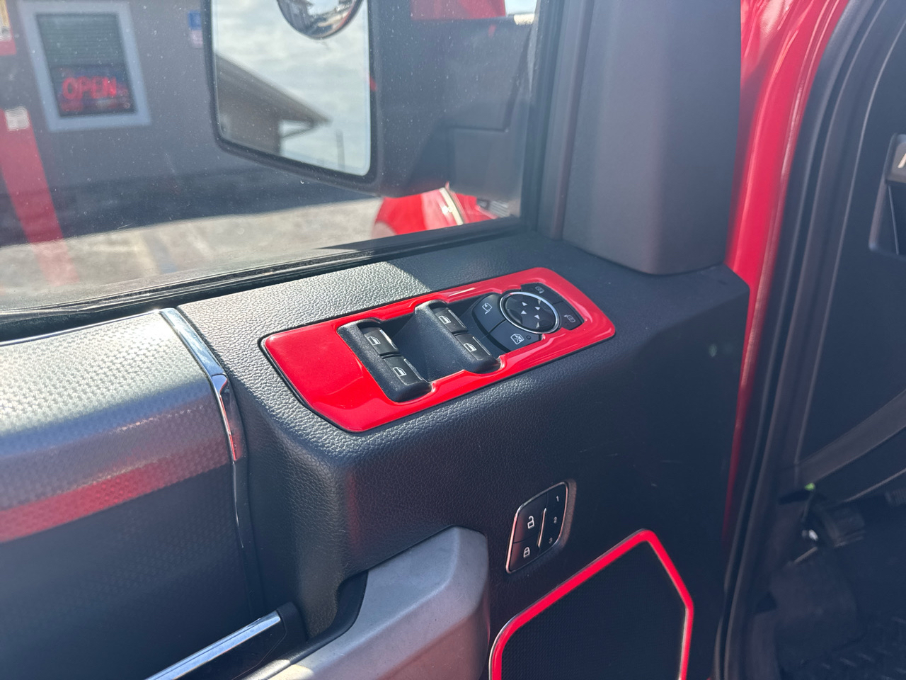 Ford F-150 4WD SuperCrew 145" King Ranch 2015