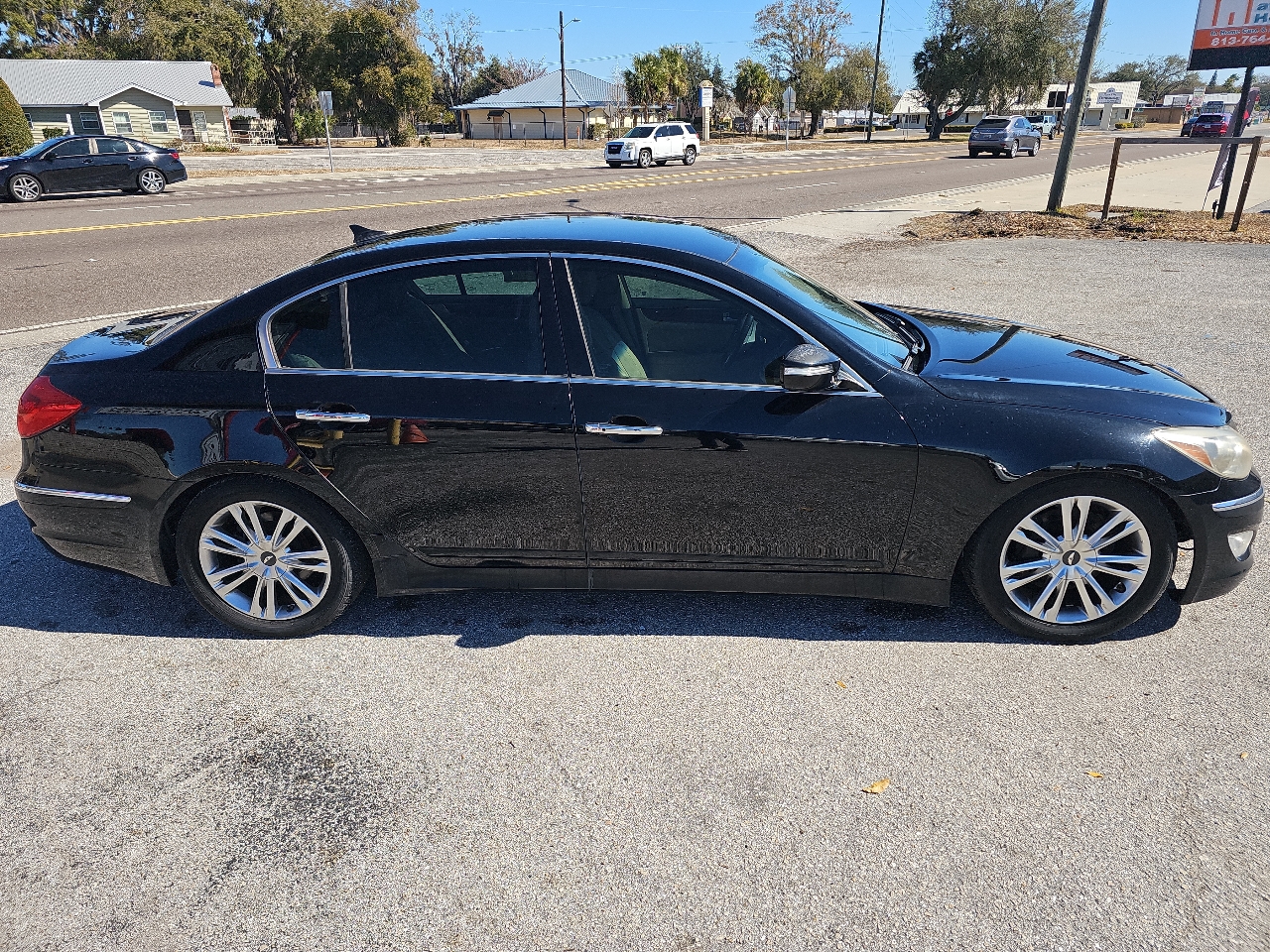 Hyundai Genesis 4dr Sdn V6 3.8L 2014