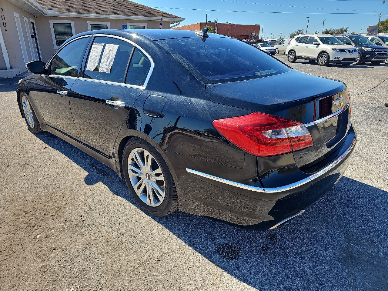 Hyundai Genesis 4dr Sdn V6 3.8L 2014
