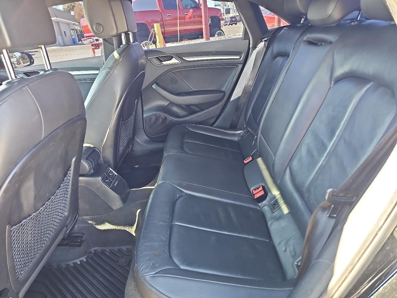 Audi A3 4dr Sdn FWD 1.8T Premium 2016