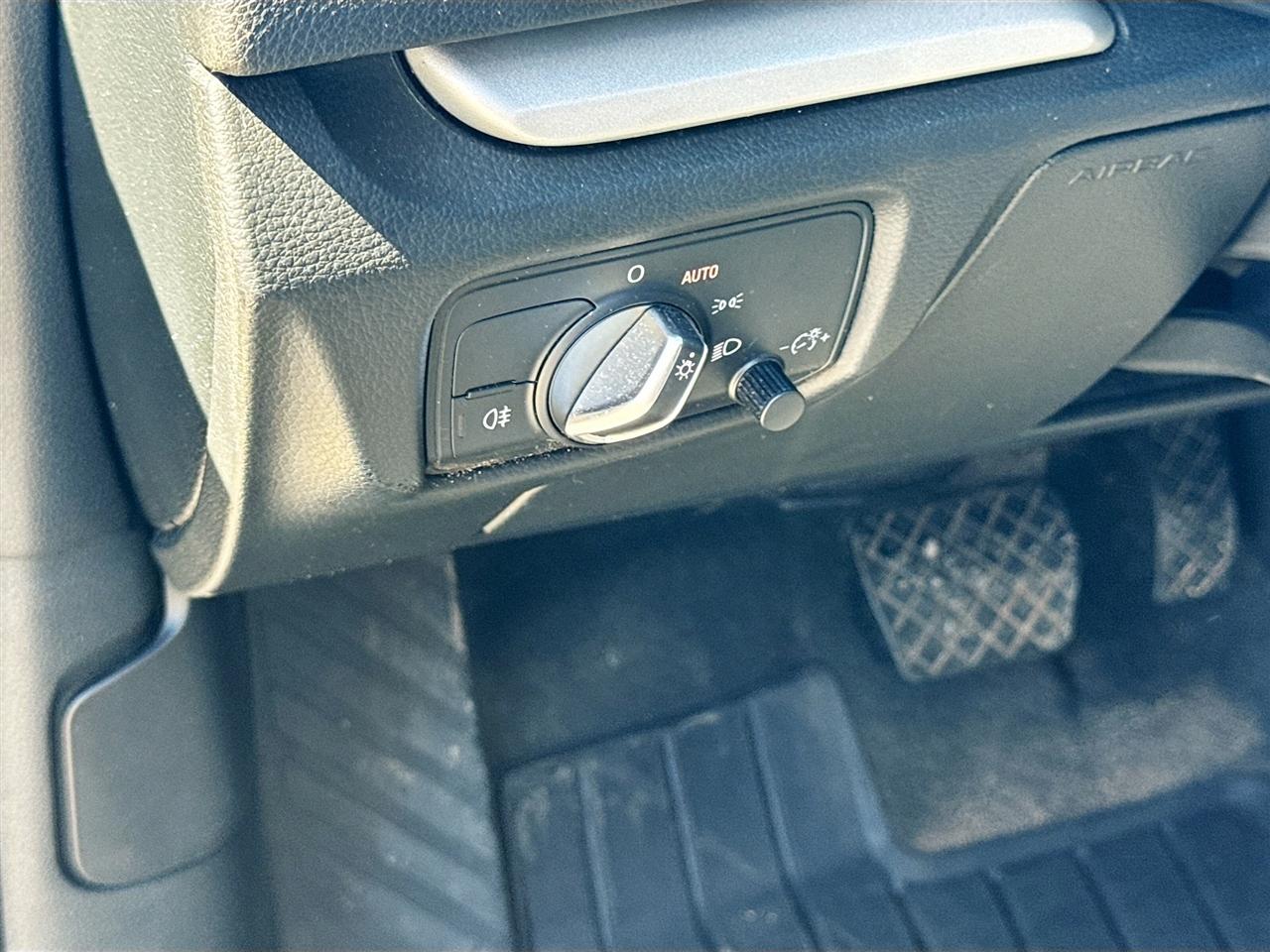 Audi A3 4dr Sdn FWD 1.8T Premium 2016