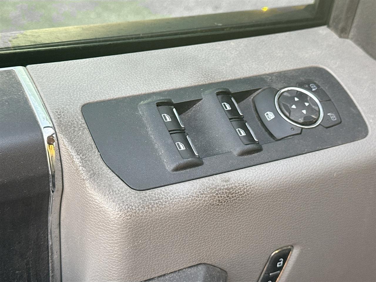 Ford F-150 4WD SuperCrew 145" XLT 2016